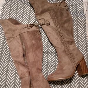 Torrid boots